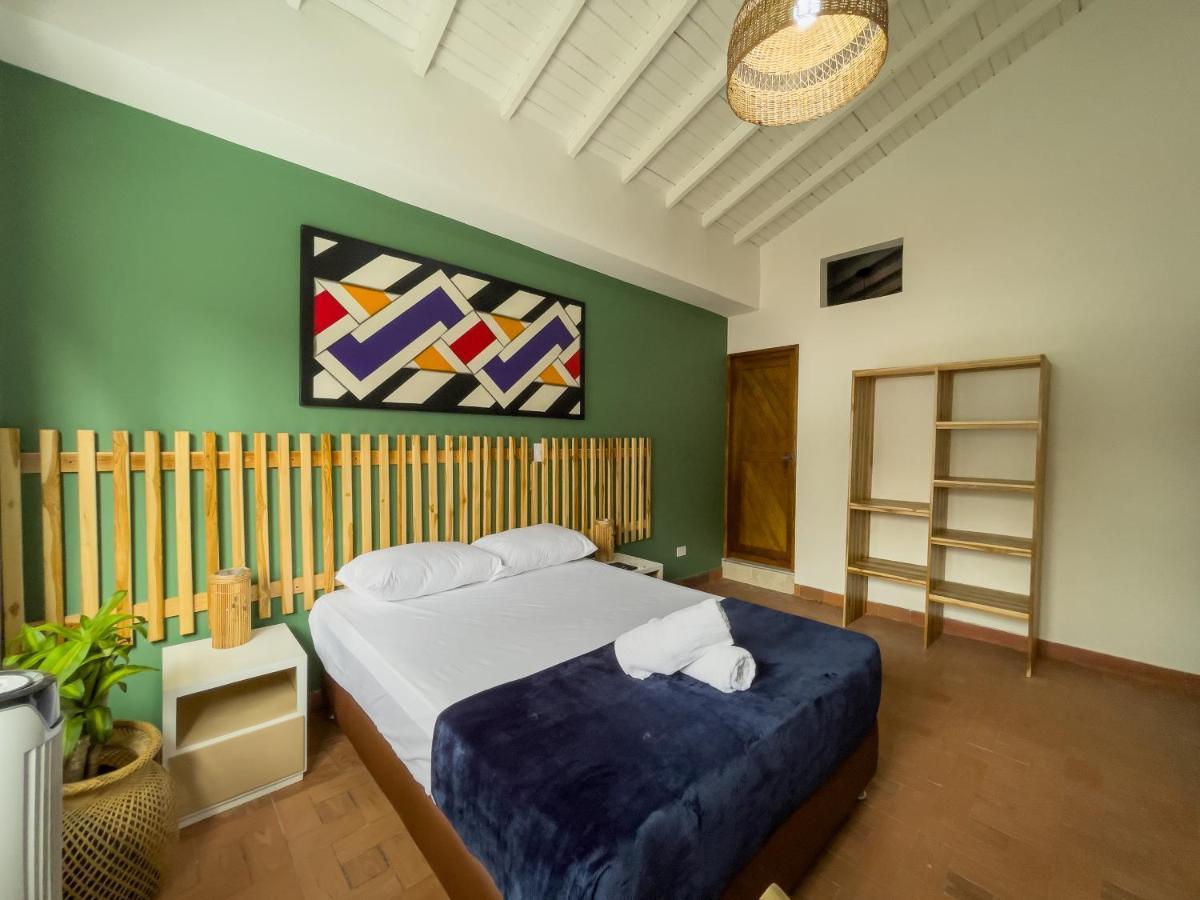 Hotel Casa Las Palmas Medellin Exterior photo
